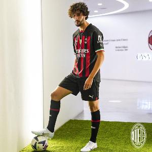 米体：博洛尼亚想打包三名米兰球员波贝加、阿德利、奥卡福