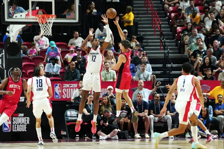 三分球7中1&6失误!火箭探花遭痛批:水货非卖品,野兽新援获盛赞